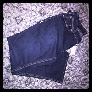 BNWT Melissa McCarthy boot cute blue jeans!